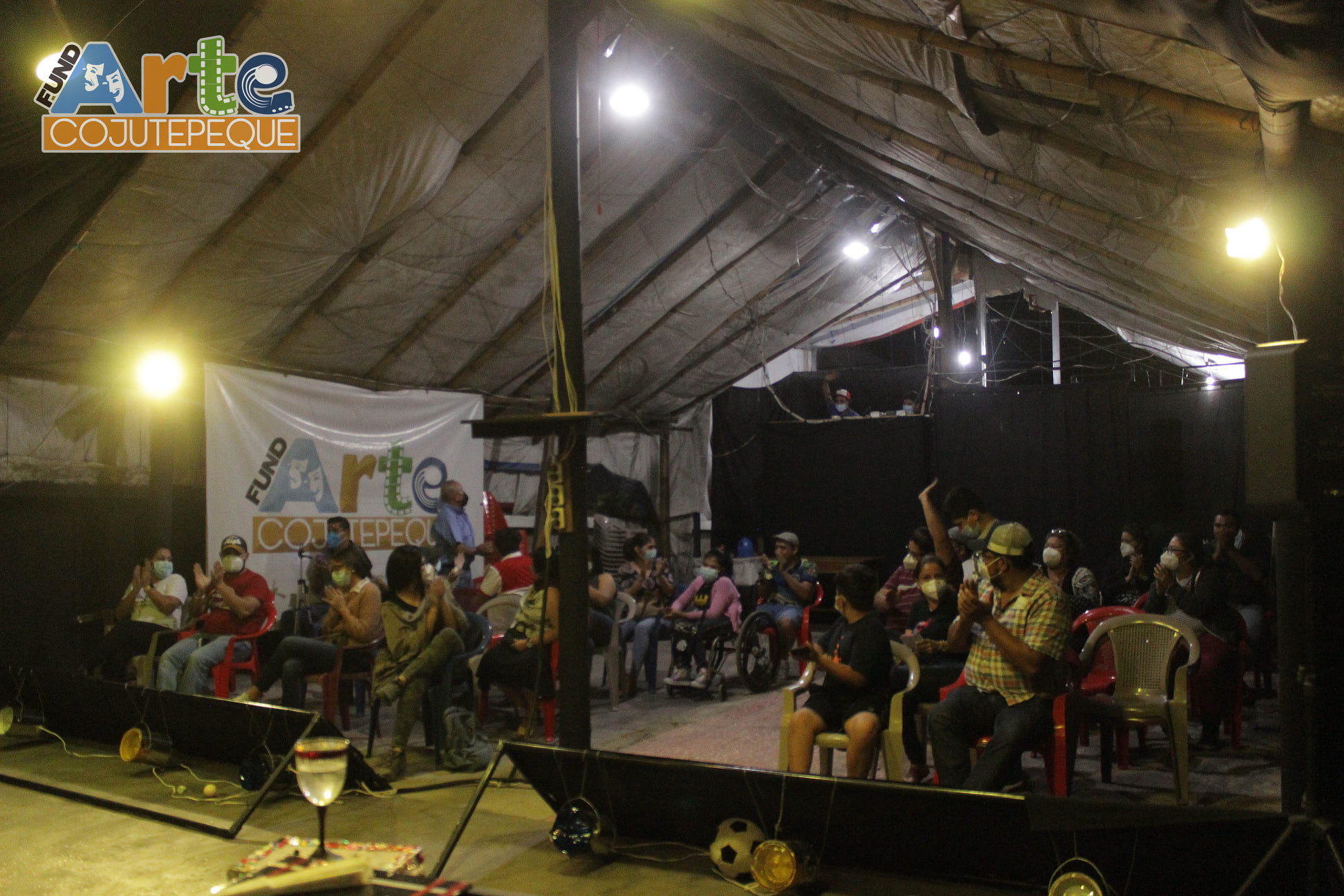 El público en un evento de FundArte